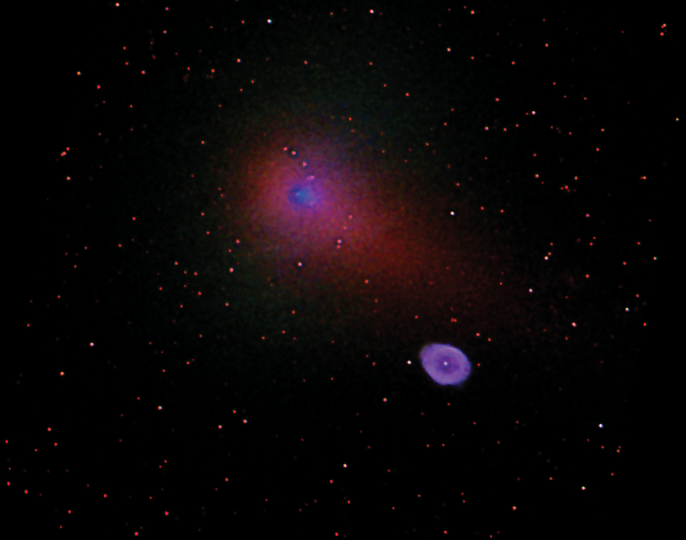 UVOT image of Comet 73P/Schwassmann-Wachmann 3, see caption below.